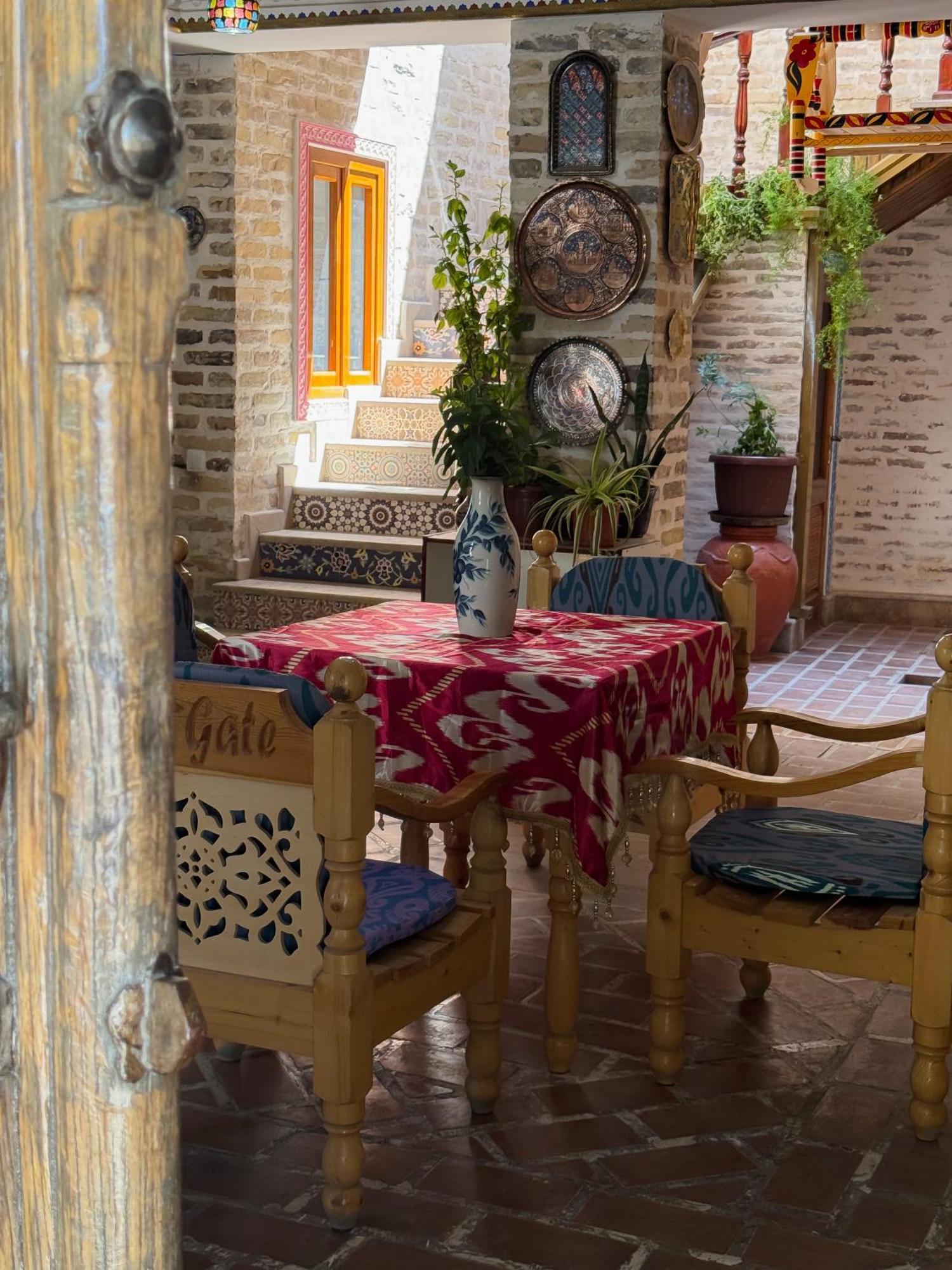 Old Gate Family Guest House Buxoro Ngoại thất bức ảnh